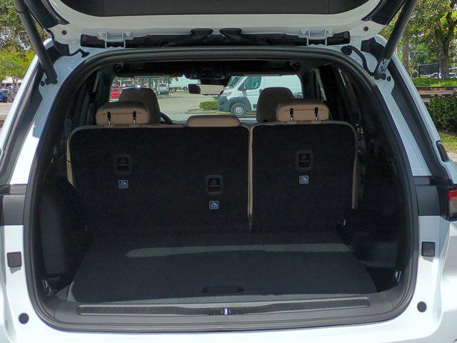 new 2025 Jeep Grand Cherokee car, priced at $47,793