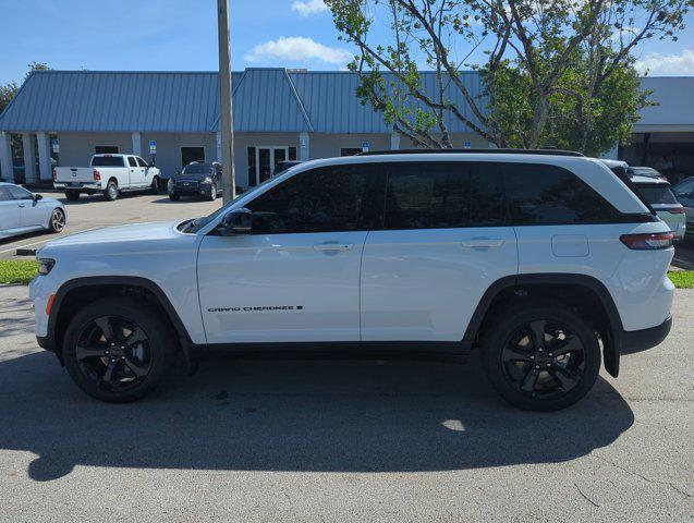 new 2024 Jeep Grand Cherokee car, priced at $36,005