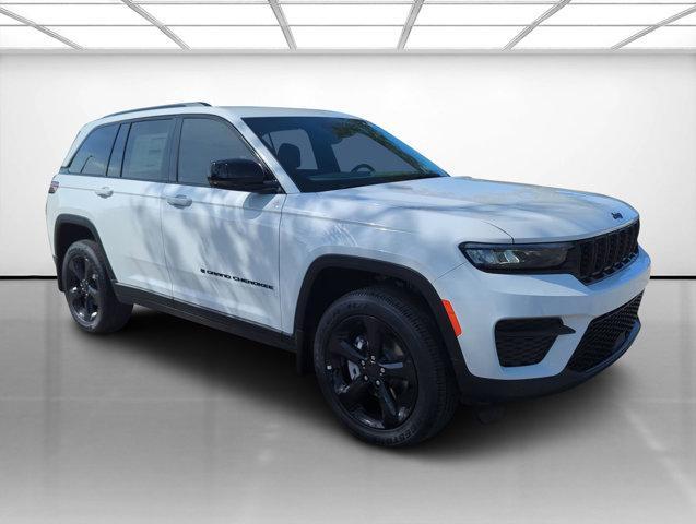 new 2024 Jeep Grand Cherokee car, priced at $36,005