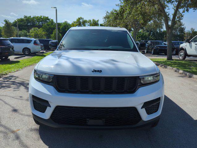 new 2024 Jeep Grand Cherokee car, priced at $36,005