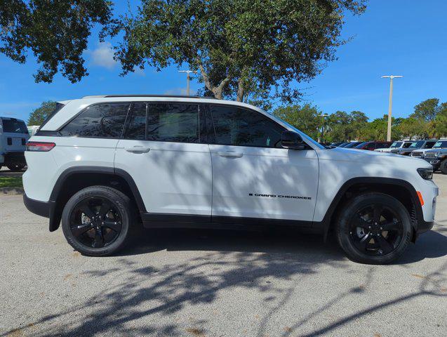 new 2024 Jeep Grand Cherokee car, priced at $36,005