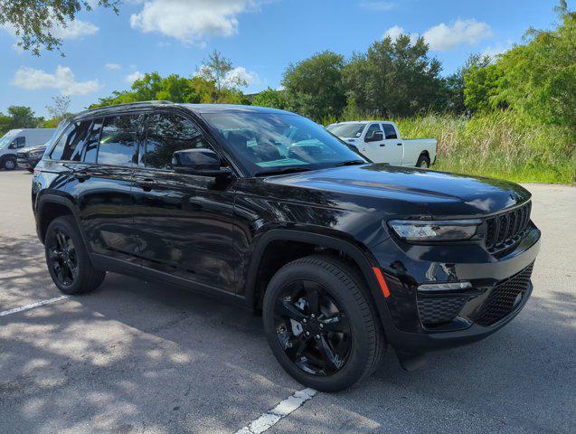 new 2024 Jeep Grand Cherokee car, priced at $41,795