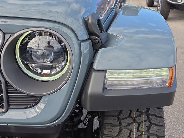 new 2026 Jeep Gladiator car, priced at $61,086