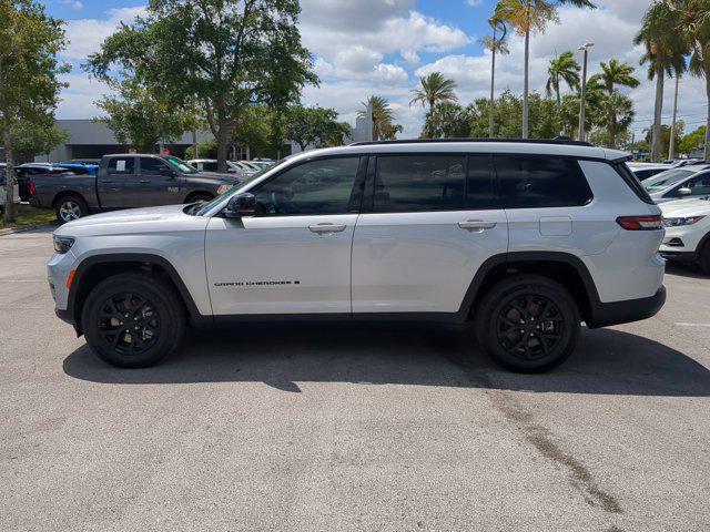 new 2024 Jeep Grand Cherokee L car, priced at $39,525