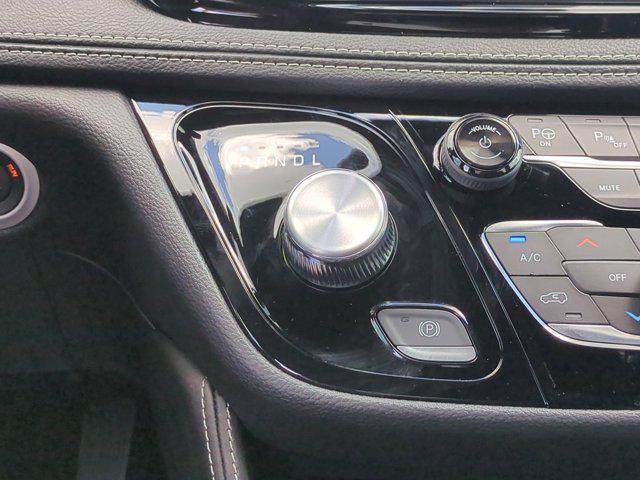 new 2025 Chrysler Pacifica car, priced at $43,032