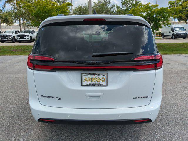 new 2025 Chrysler Pacifica car, priced at $43,032