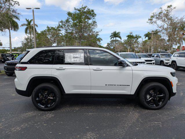 new 2025 Jeep Grand Cherokee car, priced at $40,967