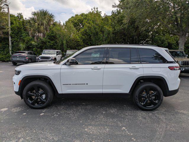 new 2025 Jeep Grand Cherokee car, priced at $40,967