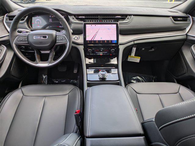 new 2025 Jeep Grand Cherokee car, priced at $40,967