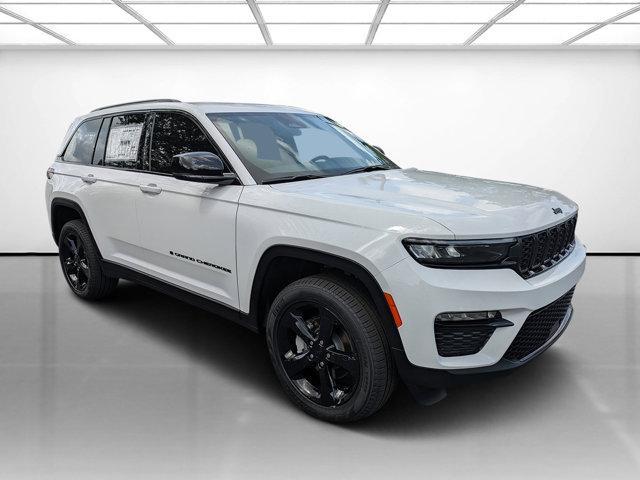 new 2025 Jeep Grand Cherokee car, priced at $39,994