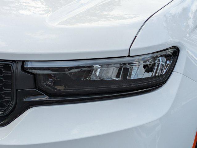 new 2025 Jeep Grand Cherokee car, priced at $40,967
