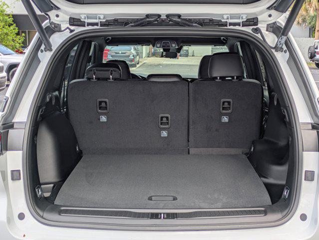 new 2025 Jeep Grand Cherokee car, priced at $40,967