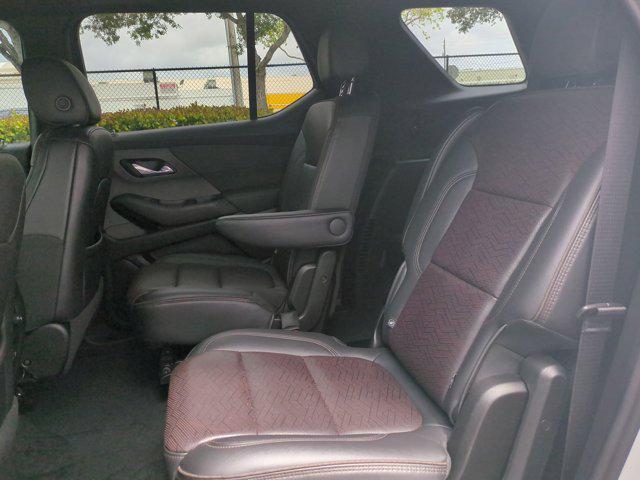 used 2022 Chevrolet Traverse car, priced at $29,491
