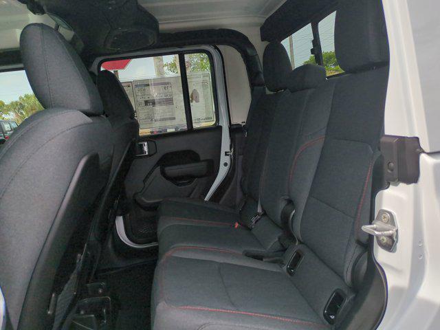 new 2025 Jeep Gladiator car, priced at $43,900