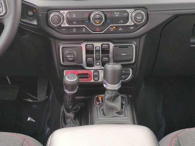 new 2025 Jeep Gladiator car, priced at $43,900