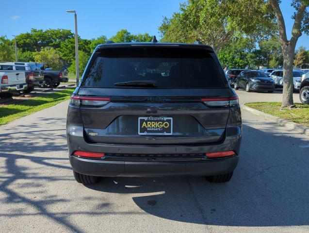 new 2024 Jeep Grand Cherokee car, priced at $36,175