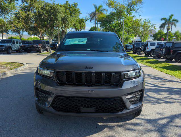 new 2024 Jeep Grand Cherokee car, priced at $36,175