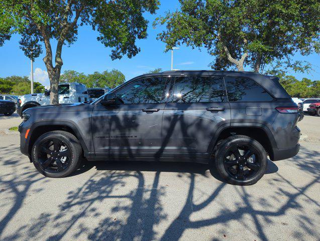 new 2024 Jeep Grand Cherokee car, priced at $36,175