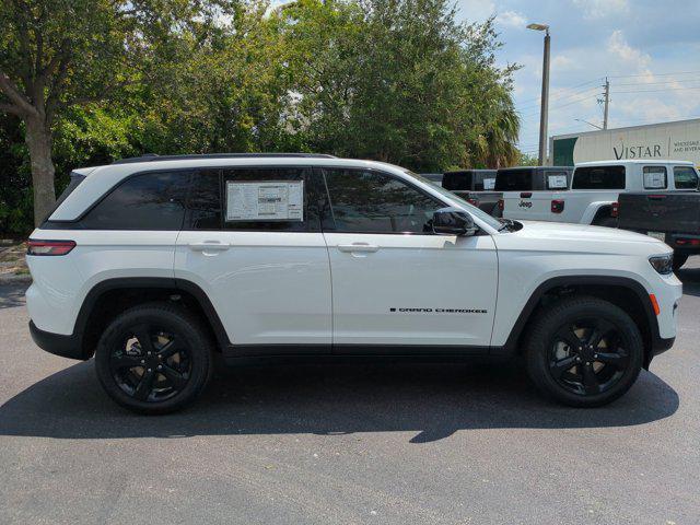 new 2025 Jeep Grand Cherokee car, priced at $41,814
