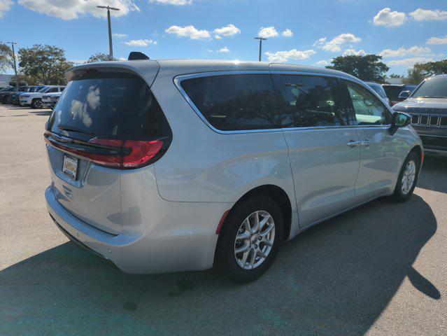 used 2024 Chrysler Pacifica car, priced at $25,919
