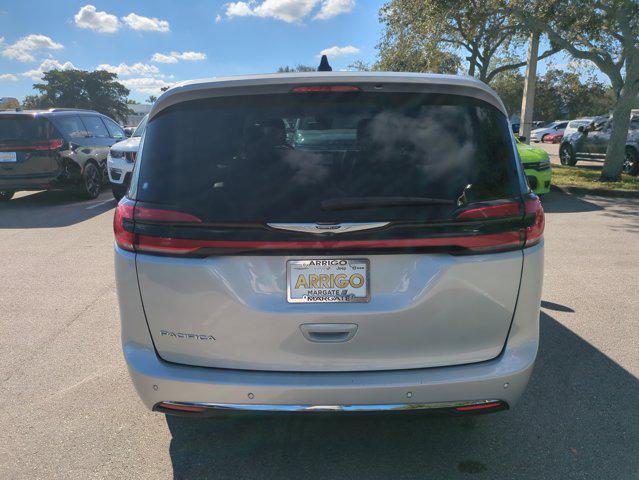 used 2024 Chrysler Pacifica car, priced at $25,919