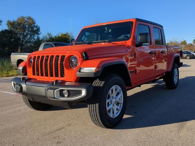 new 2023 Jeep Gladiator car, priced at $36,995