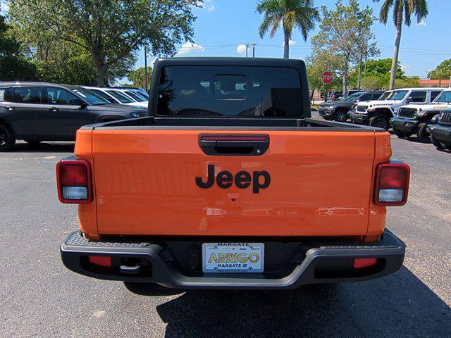 new 2025 Jeep Gladiator car, priced at $38,842