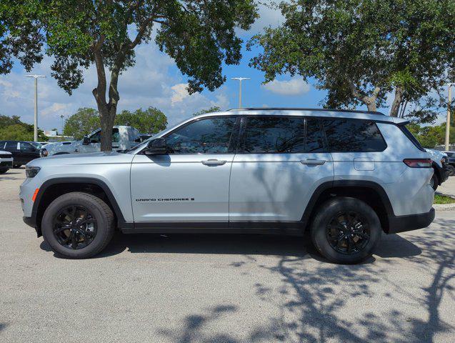 new 2024 Jeep Grand Cherokee L car, priced at $39,525