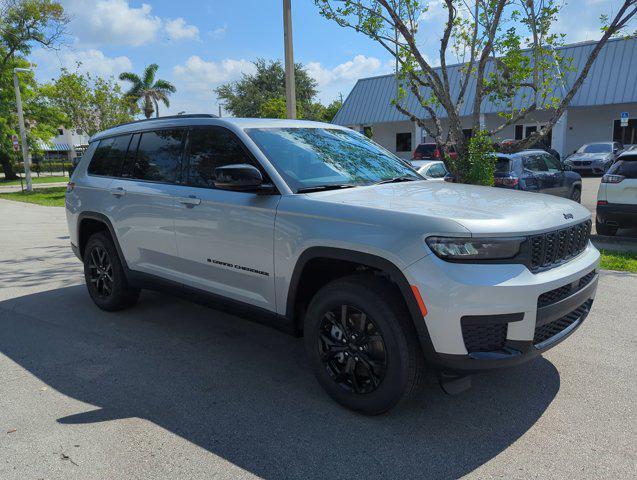 new 2024 Jeep Grand Cherokee L car, priced at $39,525