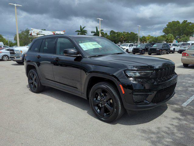 new 2024 Jeep Grand Cherokee car, priced at $36,175