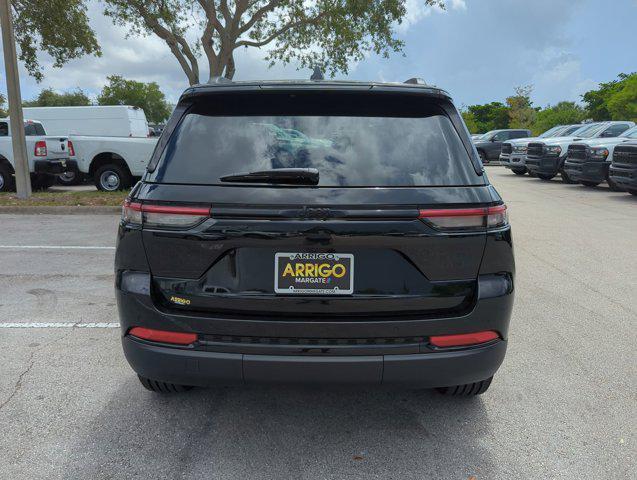 new 2024 Jeep Grand Cherokee car, priced at $36,175