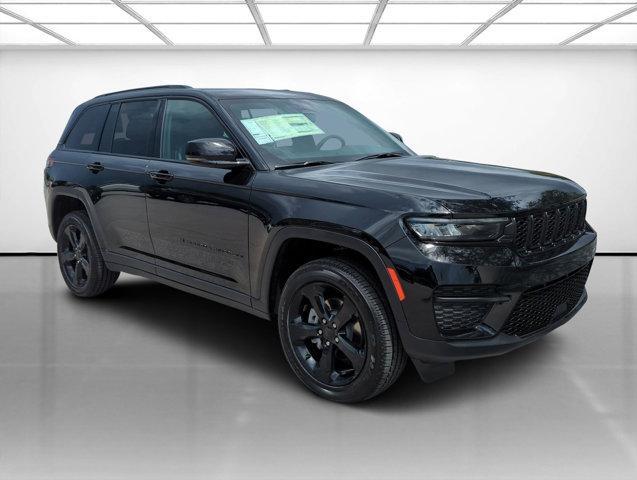 new 2024 Jeep Grand Cherokee car, priced at $36,175