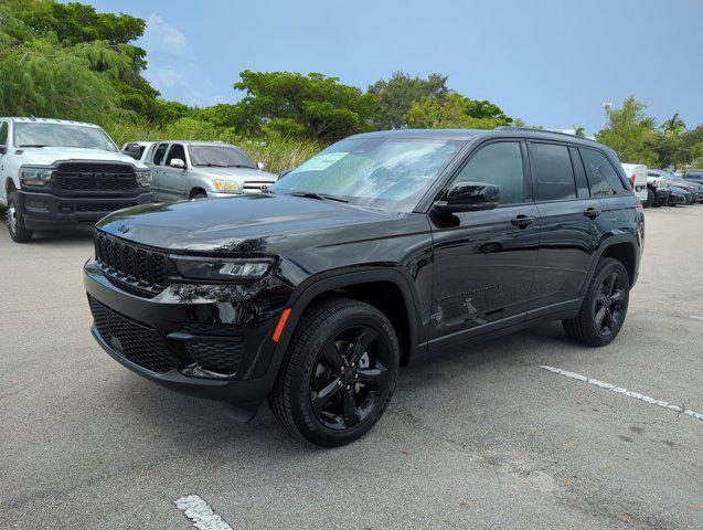 new 2024 Jeep Grand Cherokee car, priced at $36,175