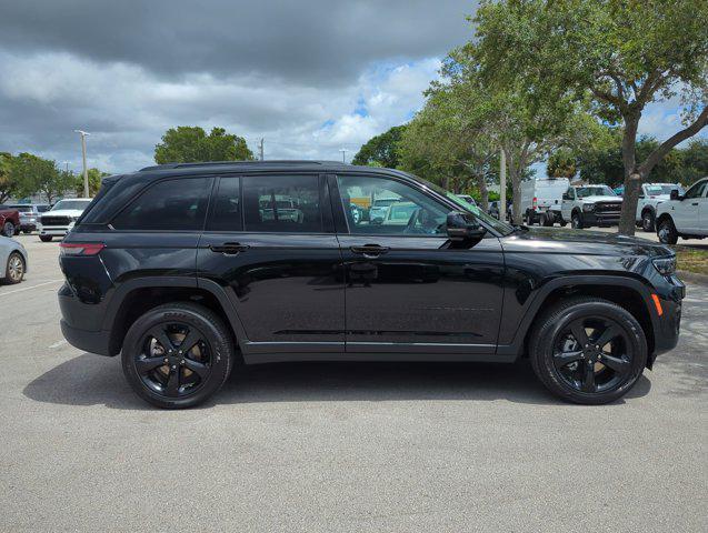 new 2024 Jeep Grand Cherokee car, priced at $36,175