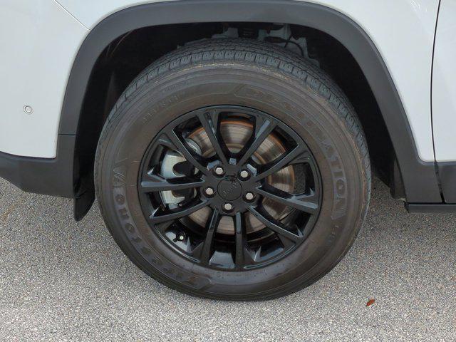 used 2023 Jeep Cherokee car, priced at $22,991