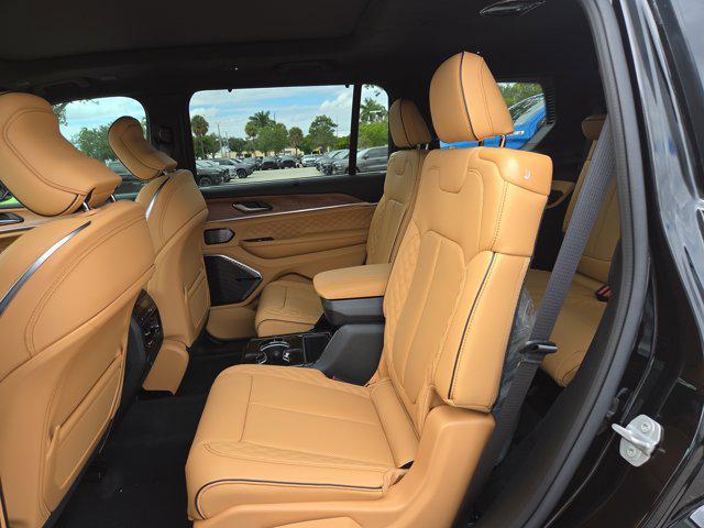 new 2025 Jeep Grand Cherokee L car, priced at $61,902