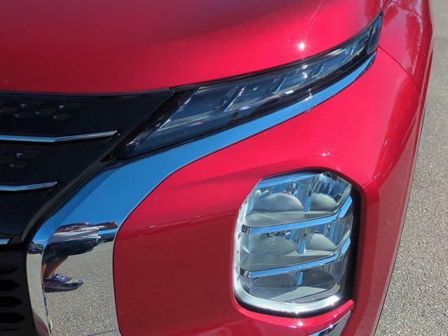 used 2024 Mitsubishi Outlander car, priced at $23,034