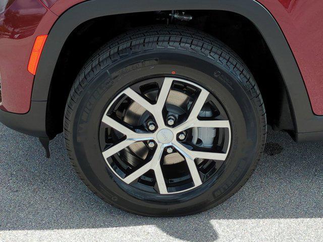 new 2025 Jeep Grand Cherokee car, priced at $37,446