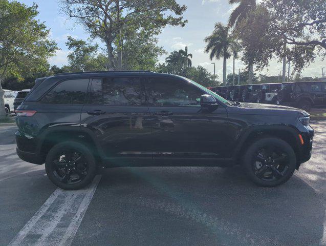 new 2024 Jeep Grand Cherokee car, priced at $41,795