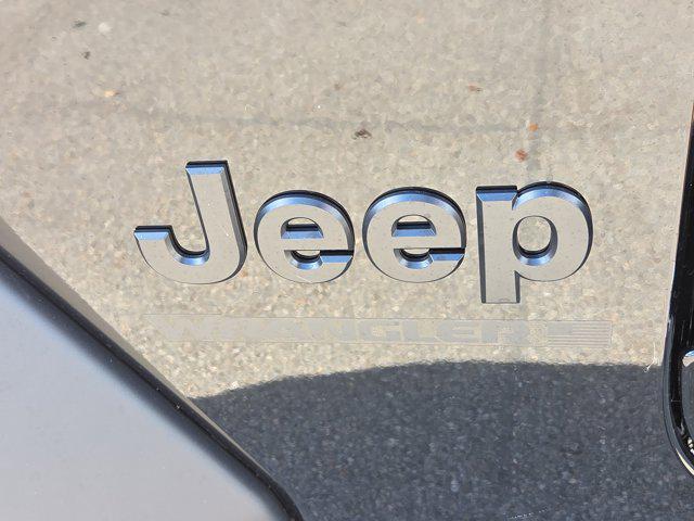 new 2025 Jeep Wrangler car, priced at $47,713