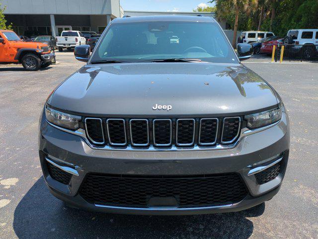 new 2025 Jeep Grand Cherokee car, priced at $39,027