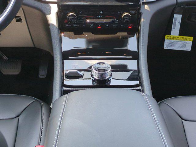 new 2025 Jeep Grand Cherokee car, priced at $39,027