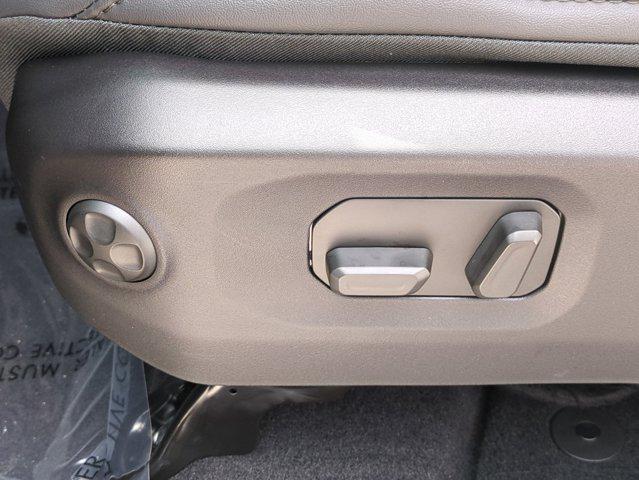 new 2025 Jeep Wrangler car, priced at $57,247