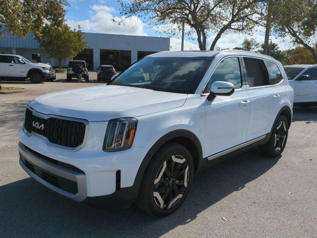 used 2023 Kia Telluride car, priced at $34,817