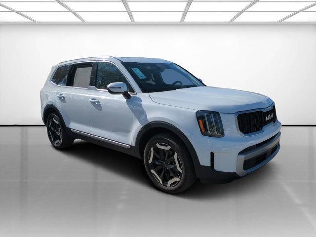 used 2023 Kia Telluride car, priced at $34,817