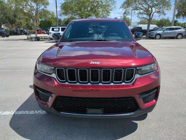 new 2025 Jeep Grand Cherokee car, priced at $32,395