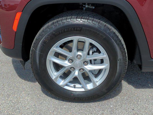 new 2025 Jeep Grand Cherokee car, priced at $32,395