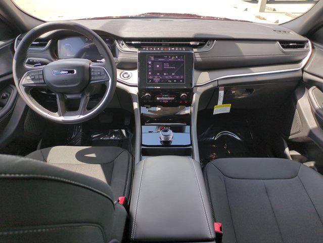 new 2025 Jeep Grand Cherokee car, priced at $32,395