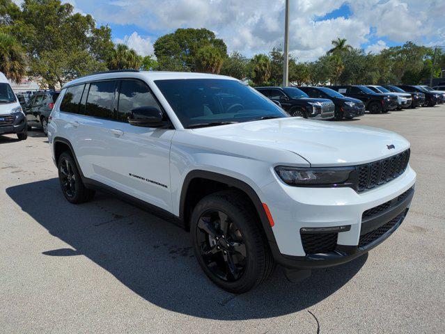 new 2025 Jeep Grand Cherokee L car, priced at $40,577
