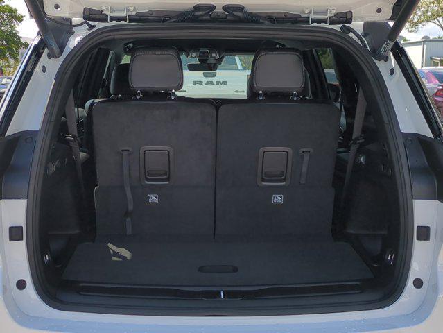 new 2025 Jeep Grand Cherokee L car, priced at $40,577